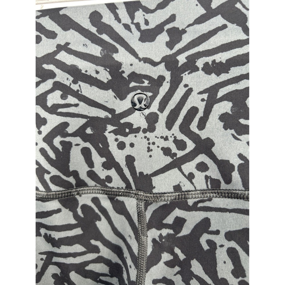 Lululemon High Rise Mesh Panel Leggings Grey Black Abstract Print Size‎ 6 - Picture 5 of 9